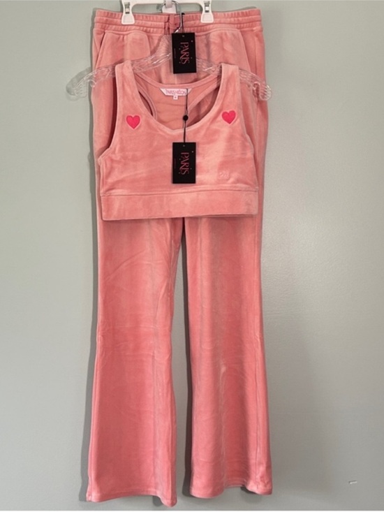 Paris Hilton Pants - Paris Hilton Medium Set Masterpiece Pants Heart Sports Bra Pearl Blush pink NWT